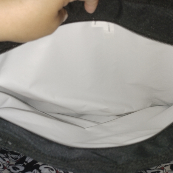 Mickey Mouse Disney Igloo Cooler Tote - Picture 6 of 8